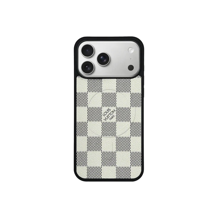 Magnetic phone case