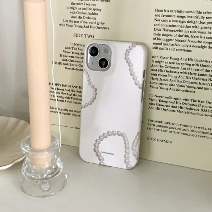 Mademoment Pearl Chain Phone Case